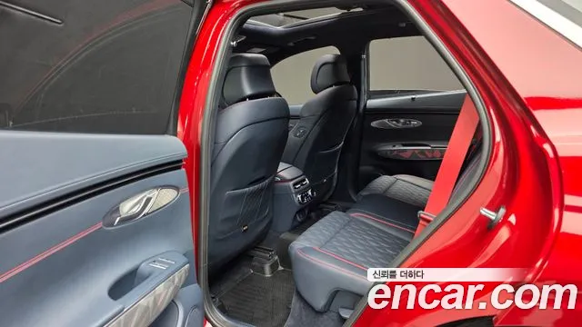 Genesis GV70 2.5T Бензин AWD — Фото автомобиля 17