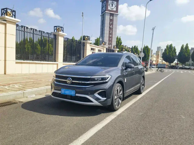 Volkswagen Talagon — Фото автомобиля 2