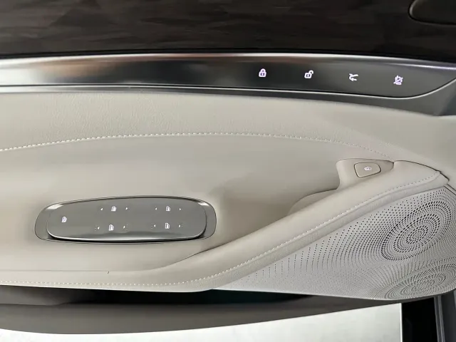 IM Motors L7 — Фото автомобиля 11