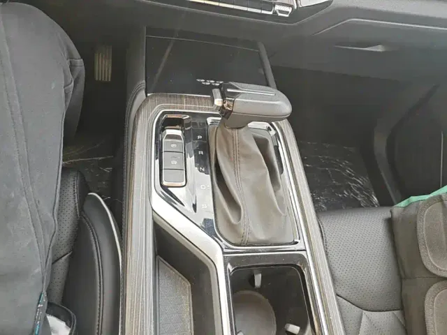 Wuling Jiachen — Фото автомобиля 13