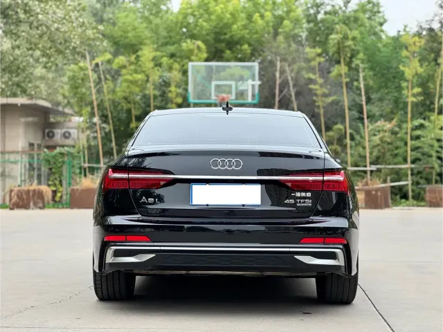 Audi A6L — Фото автомобиля 5