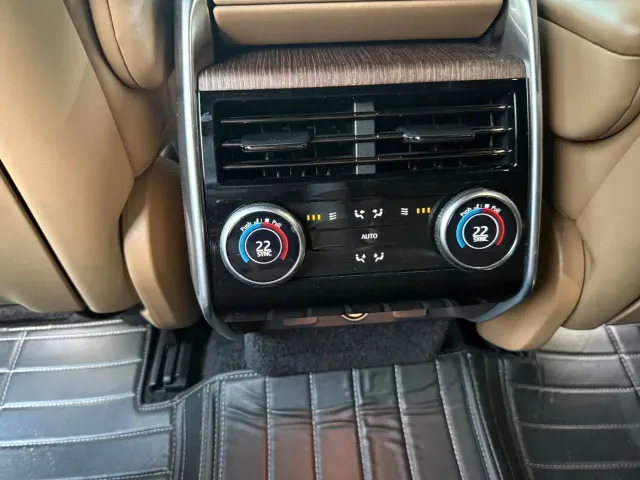 Land Rover Range Rover — Фото автомобиля 11