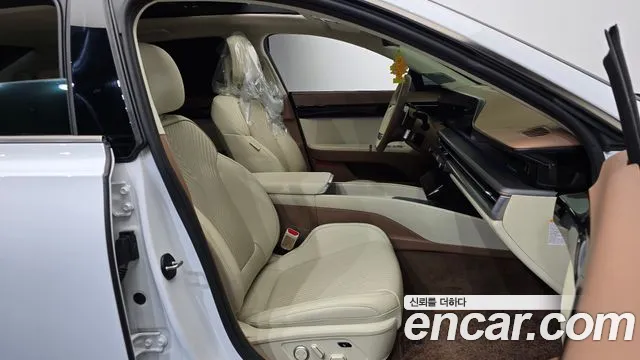 Hyundai Grandeur GN7 — Фото автомобиля 16