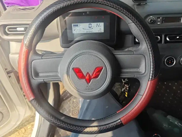 Wuling Zhiguang NEV — Фото автомобиля 14
