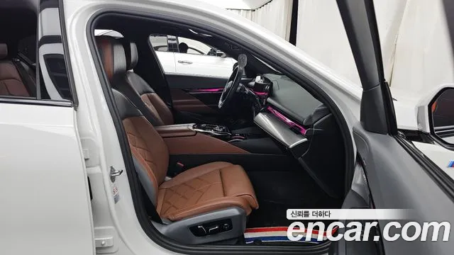 BMW 5-Series 5 серия (G60) 530i xDrive M Sport — Фото автомобиля 9