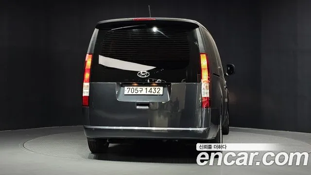 Hyundai Staria Staria 4WD Tourer 11 мест — Фото автомобиля 4