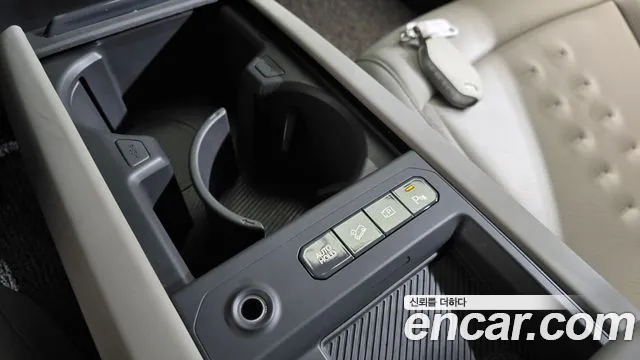 Kia EV9 — Фото автомобиля 16