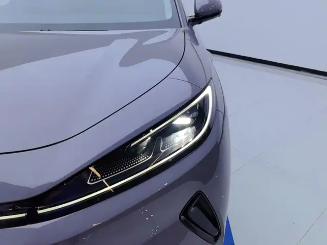 BYD Sealion 05 EV — Фото автомобиля 5