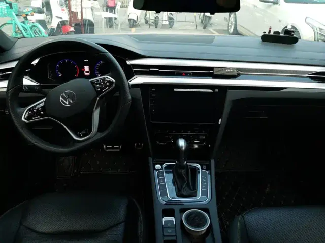 Volkswagen CC — Фото автомобиля 12