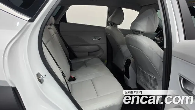 Hyundai Kona Kona (SX2) Бензин 1.6 турбо 2WD — Фото автомобиля 11