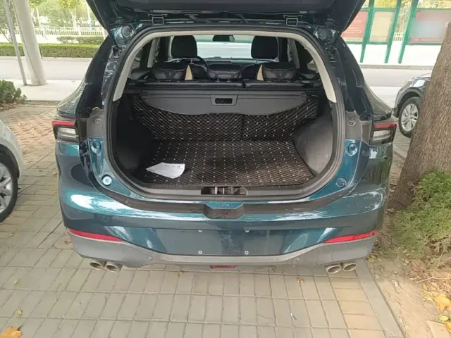 Forthing T5 Evo — Фото автомобиля 18