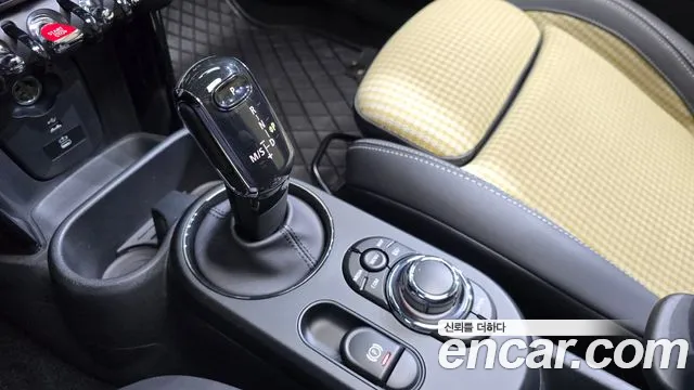 MINI Cooper — Фото автомобиля 12