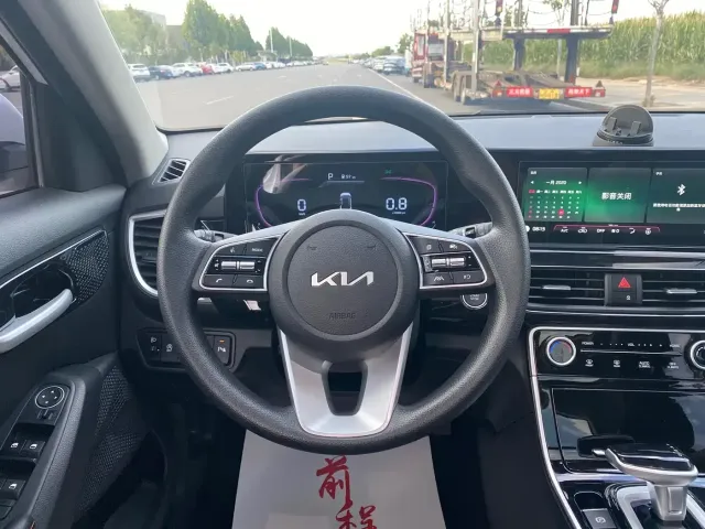 Kia Seltos — Фото автомобиля 8