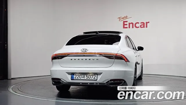 Hyundai Grandeur Новый Grandeur IG 3.0 LPi (Для проката) — Фото автомобиля 4
