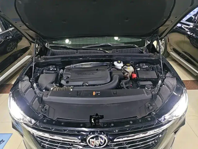 Buick Envision Plus — Фото автомобиля 19