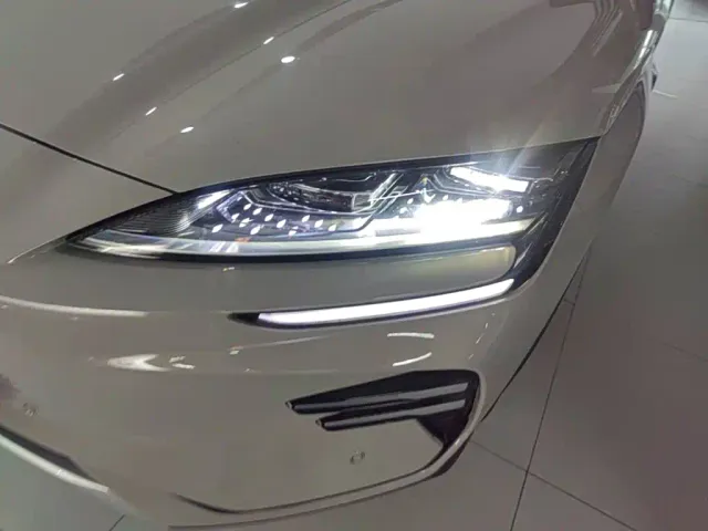 BYD Song PLUS — Фото автомобиля 23