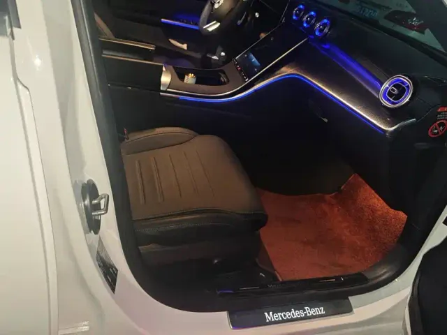 Mercedes-Benz C-Class — Фото автомобиля 8