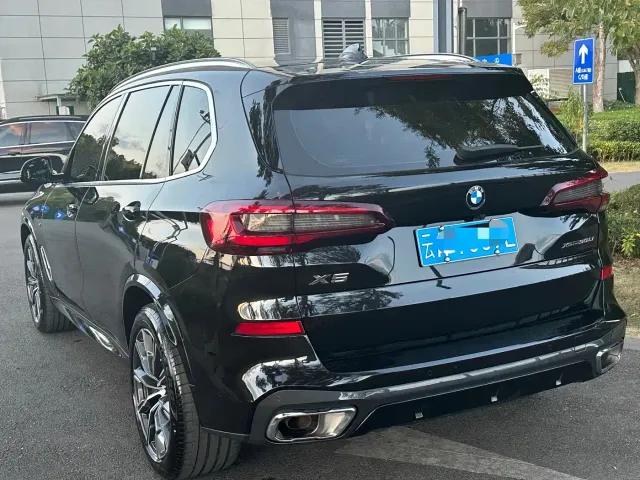 BMW X5 — Фото автомобиля 4