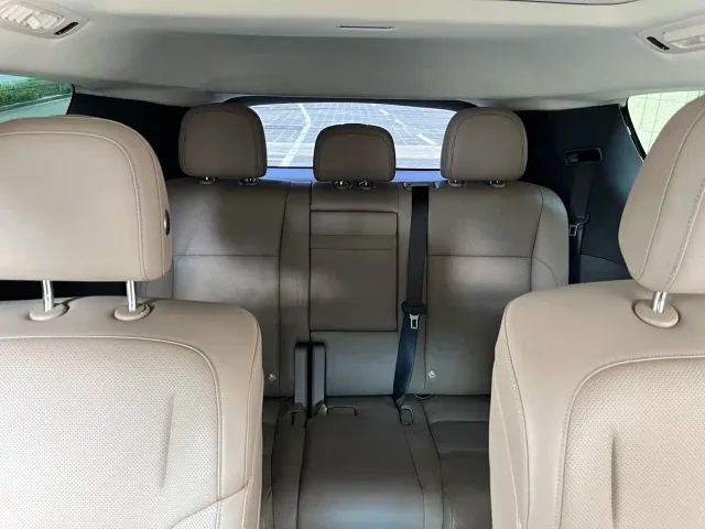 Li Auto MEGA — Фото автомобиля 17