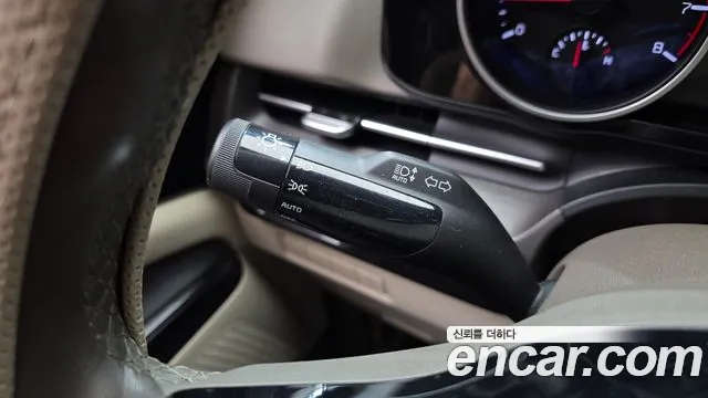 Kia Canival Carnival 4 поколение Бензин 9 мест Prestige — Фото автомобиля 27