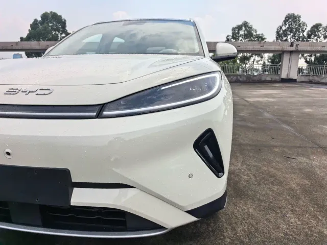 BYD Seal 05 DM-i — Фото автомобиля 9