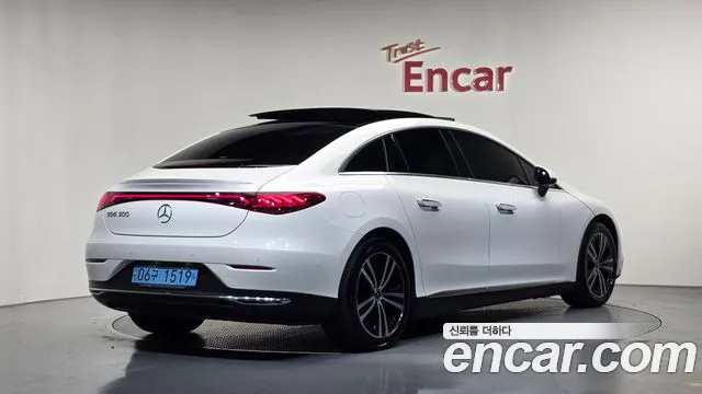 Mercedes-Benz EQE V295 — Фото автомобиля 2