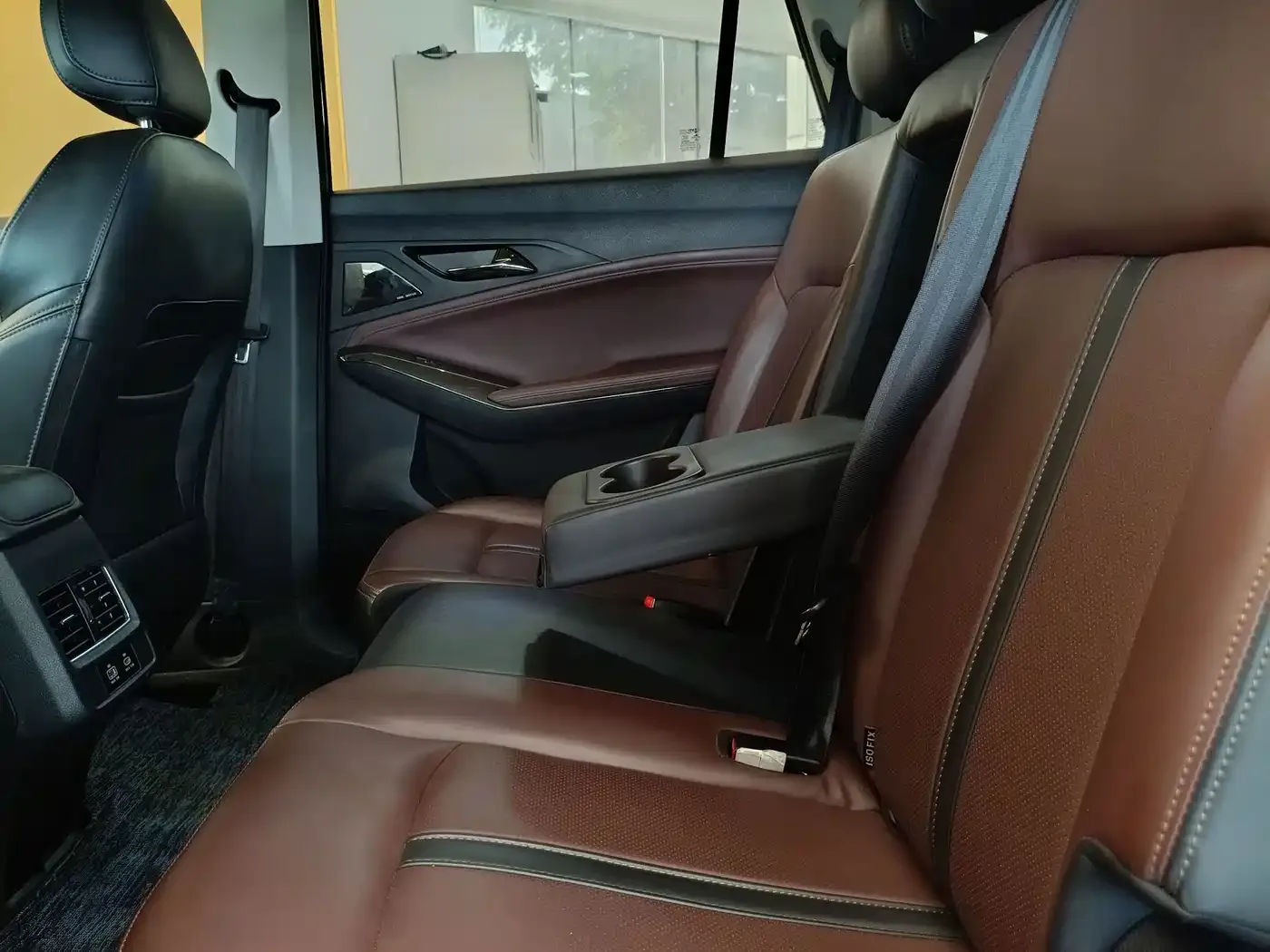 Sehol Sehol X8 PLUS 2023 1.5TGDI DCT Smart Enjoyment Edition (7-seater) — Фото автомобиля 22