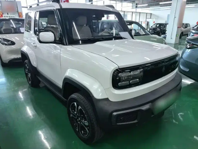 Baojun Yep — Фото автомобиля 3