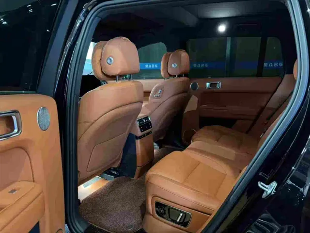 Li Auto L7 — Фото автомобиля 6