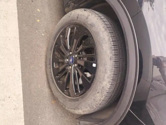 Ford Escape — Фото автомобиля 6