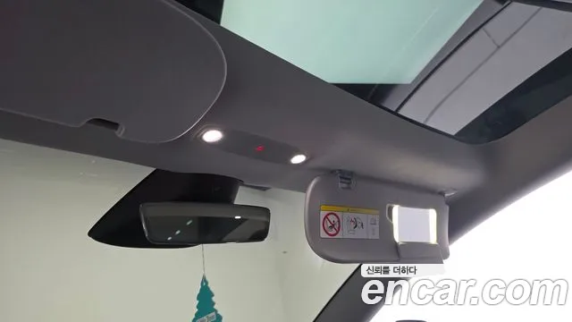 Tesla Model 3 — Фото автомобиля 19