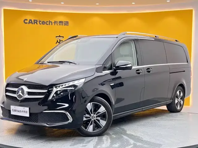 Mercedes-Benz V-Class — Фото автомобиля 12