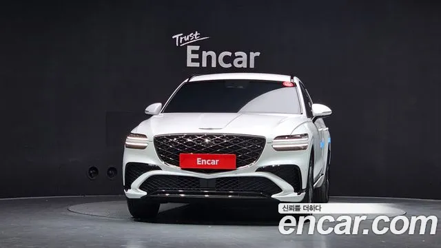 Genesis GV70 — Фото автомобиля 3