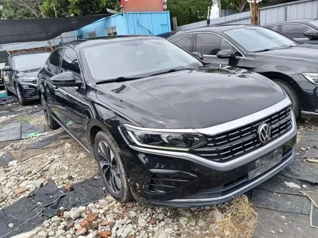 Volkswagen Passat — Фото автомобиля 3