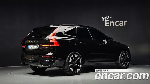 Volvo XC60 2nd Gen — Фото автомобиля 2