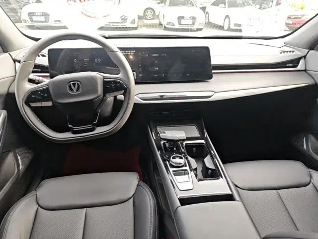 Changan Raeton Plus — Фото автомобиля 9