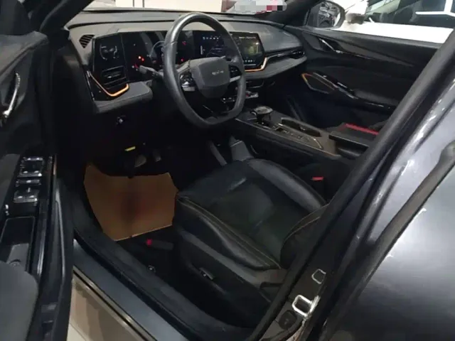 Changan X5 Plus — Фото автомобиля 14