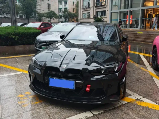 Фотография автомобиля — BMW M3