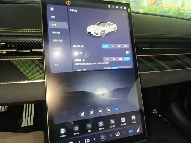 Hozon Neta GT — Фото автомобиля 12