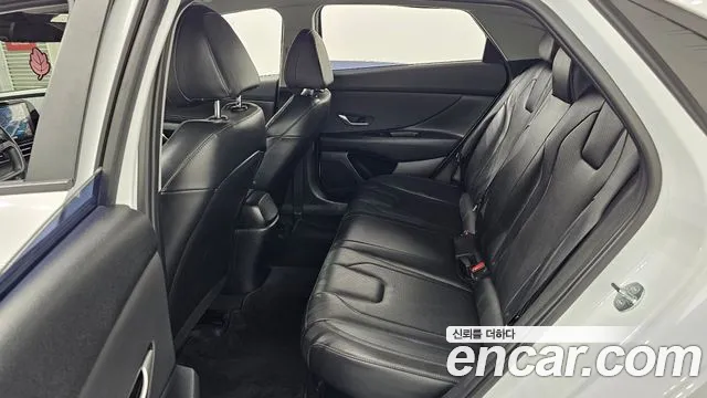 Hyundai Avante CN7 — Фото автомобиля 18