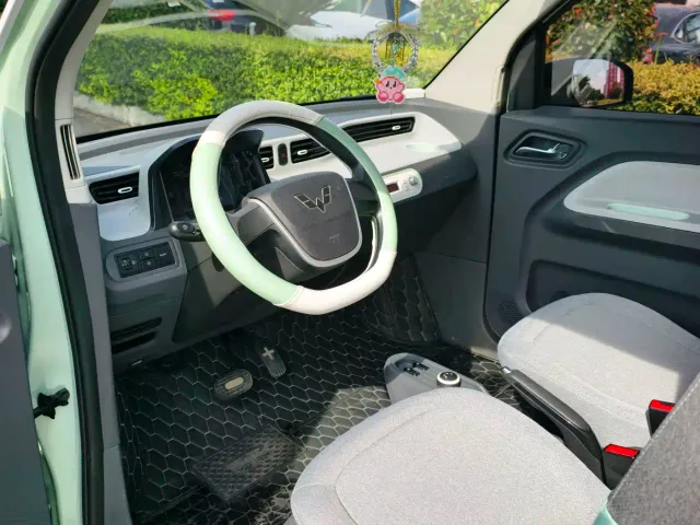 Wuling Hongguang Mini EV — Фото автомобиля 11