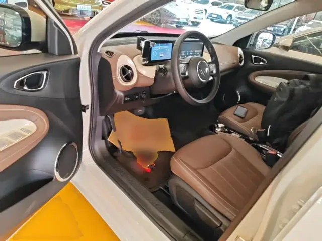 Wuling Bingo — Фото автомобиля 15