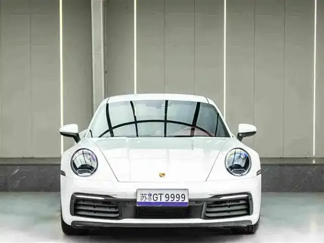 Porsche 911 — Фото автомобиля 10