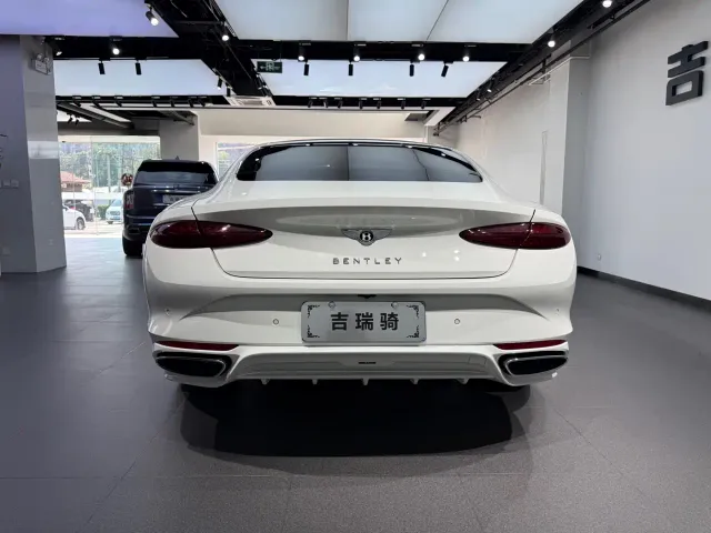Bentley Continental Plug-in Hybrid — Фото автомобиля 5