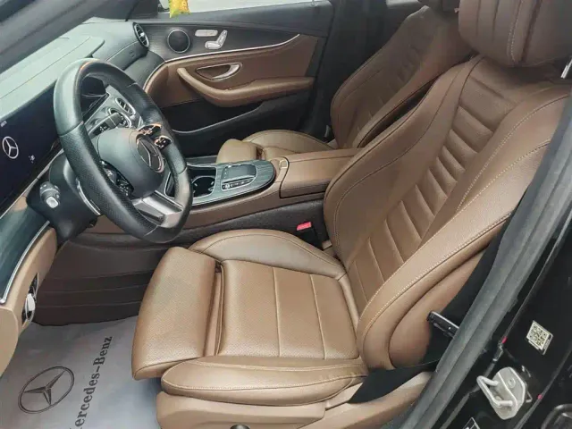 Mercedes-Benz E-Class — Фото автомобиля 10