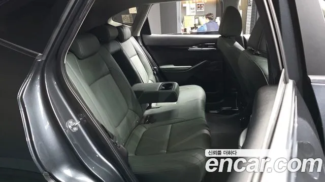 Kia Seltos — Фото автомобиля 18