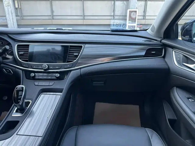 Buick LaCrosse — Фото автомобиля 14