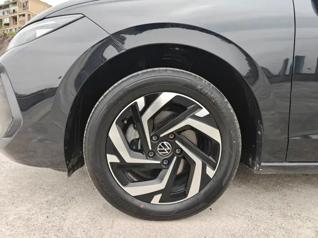 Volkswagen Lavida 2025 PRO 1.5L Classic Edition — Фото автомобиля 8