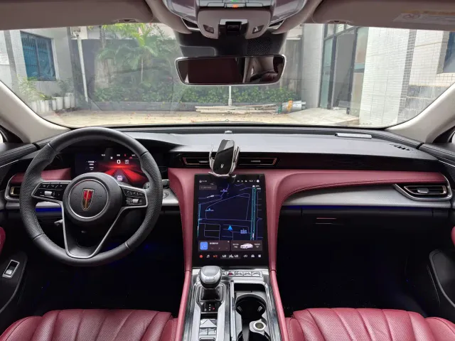 Hongqi H5 — Фото автомобиля 6