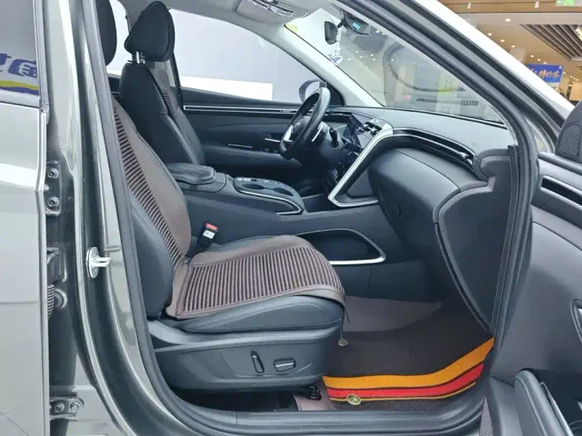 Hyundai Tucson — Фото автомобиля 8